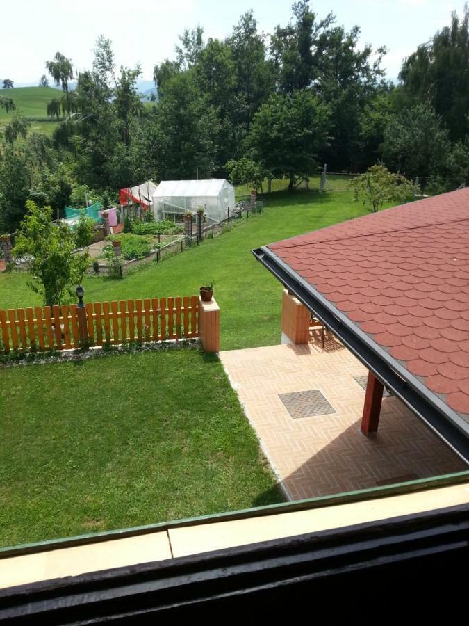 Sostanj Velenje Ravne Sobe Rooms Vrtacnik D O O Exterior photo